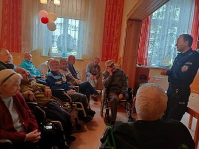 Spotkanie z policjantem – zdjęcie 4